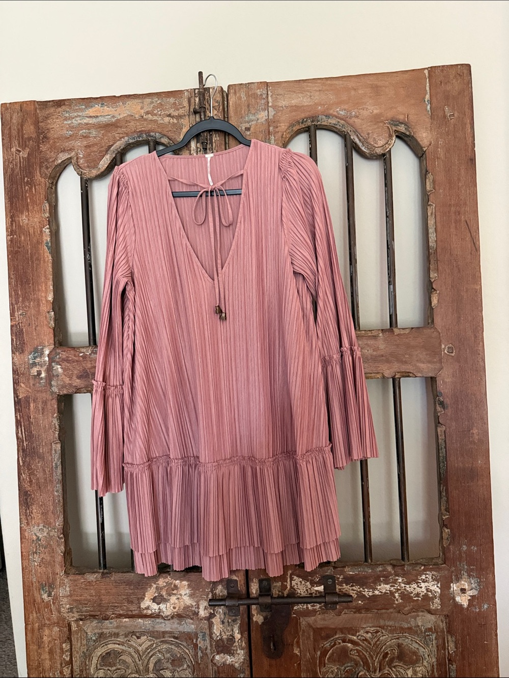 Free People Pleated V-Neck Long Sleeve Dress - Rose